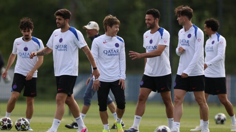 تقدم ملموس لأتلتيكو مدريد في صفقة لاعب وسط سان جيرمان