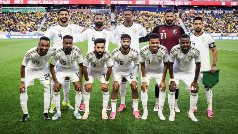 عرب المونديال.. عبء الأرجنتين.. "الأخضر" أسير الانتصار الوهمي