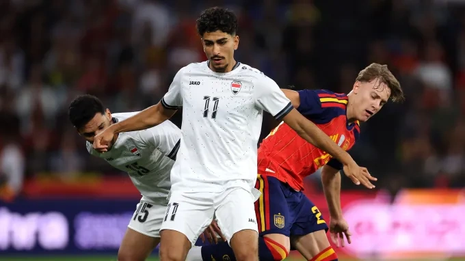 فريق مشاكس.. منتخب العراق يثير القلق في فرنسا قبل كأس العالم