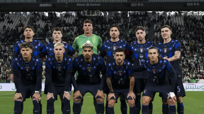 صداع دفاعي في أوروغواي قبل مواجهة المنتخب السعودي