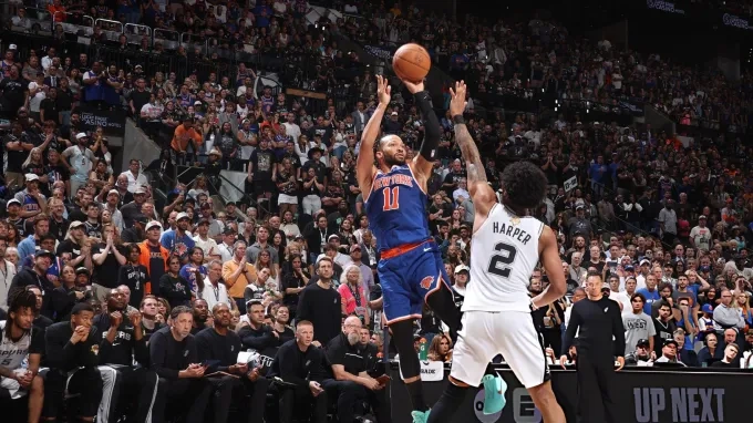 بعد 53 عاما.. نيويورك نيكس بطلا لدوري كرة السلة الأمريكي NBA