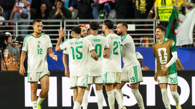 إيران توجه رسالة "شرف" إلى منتخب الجزائر قبل مباراة النمسا
